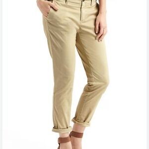 GAP Girlfriend Khaki, NWT, size 16